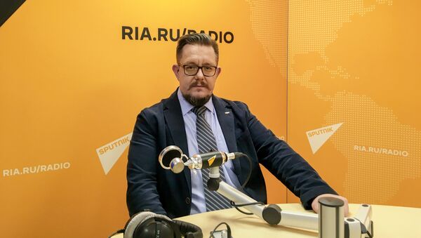 Politologas Aleksandras Asafovas - Sputnik Lietuva