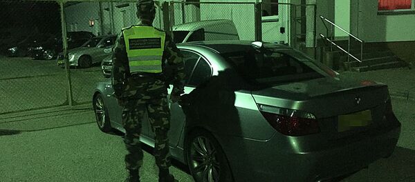 Emigrantas iš Lietuvos atvažiavo į tevynę Anglijoje vogtu BMW Emigrantas iš Lietuvos atvažiavo į tevynę Anglijoje vogtu BMW - Sputnik Lietuva