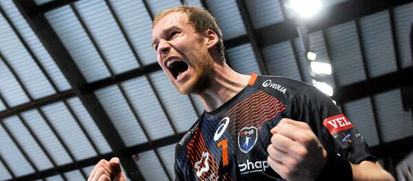 Игрок сборной Литвы по гандболу Йонас Трухановичюс в составе французского Монпелье выиграл Лигу Чемпионов Игрок сборной Литвы по гандболу Йонас Трухановичюс в составе французского Монпелье выиграл Лигу Чемпионов - Sputnik Литва