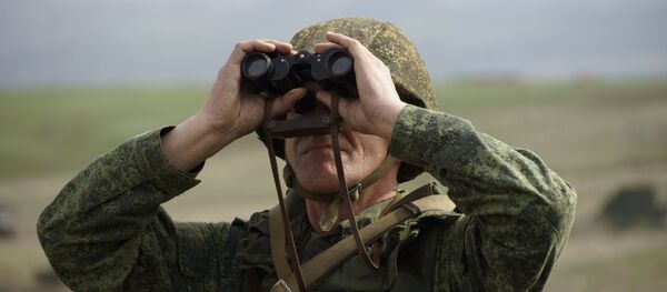 Военнослужащий во время учений Народной милиции ЛНР по огневой подготовке, архивное фото - Sputnik Литва