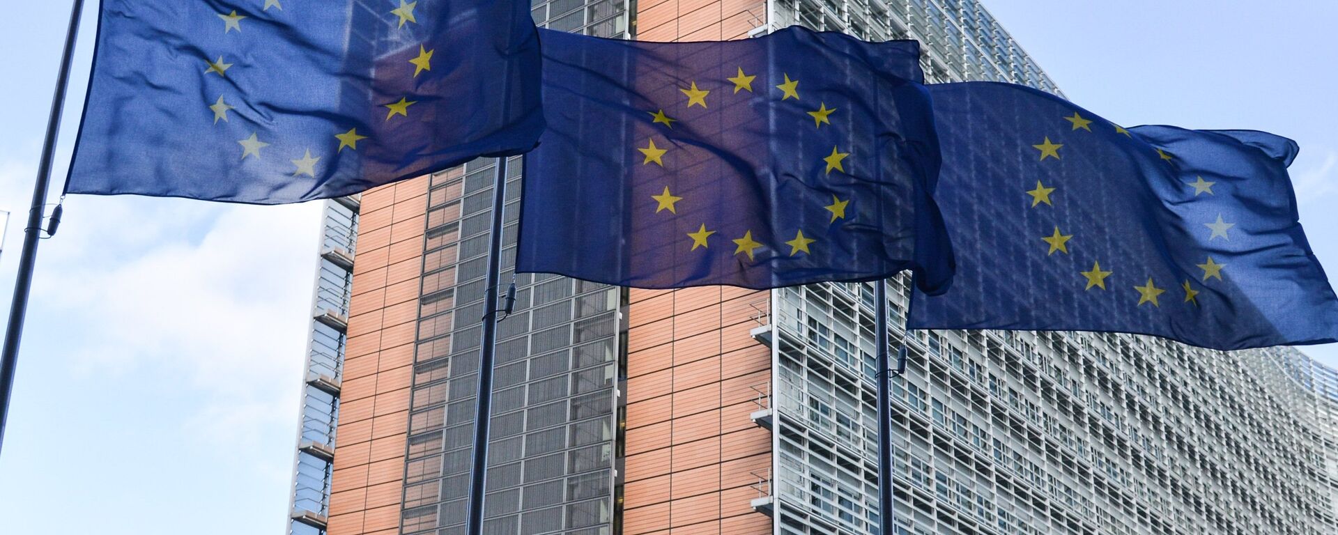Флаги ЕС в Брюсселе - Sputnik Литва, 1920, 03.12.2022