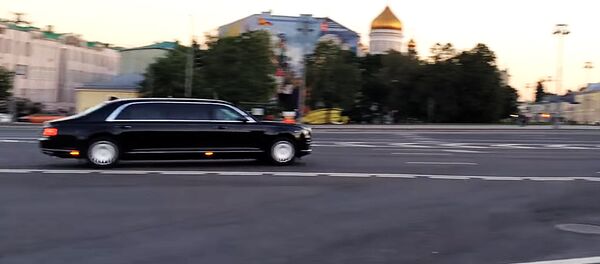 Выезд В.В.Путина из Кремля. Кортеж РОССИЙСКОГО ПРЕЗИДЕНТА Выезд В.В.Путина из Кремля. Кортеж РОССИЙСКОГО ПРЕЗИДЕНТА - Sputnik Lietuva