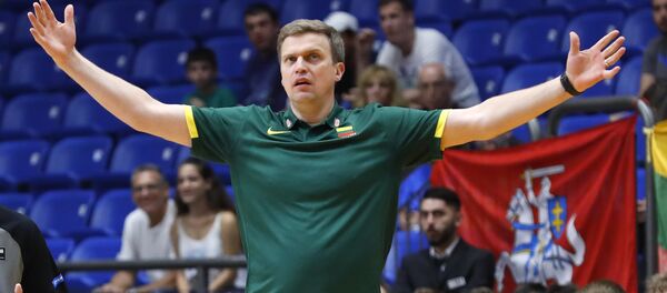 Наставник национальной сборной Дайнюс Адомайтис - Sputnik Литва