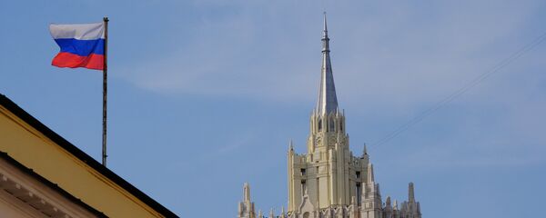Шпиль на здании министерства иностранных дел РФ на Смоленской-Сенной площади в Москве - Sputnik Lietuva