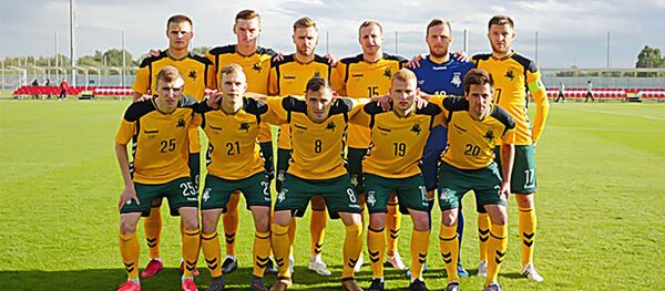 Сборная Литвы по футболу сыграла со сборной Ирана в Москве Сборная Литвы по футболу сыграла со сборной Ирана в Москве - Sputnik Литва