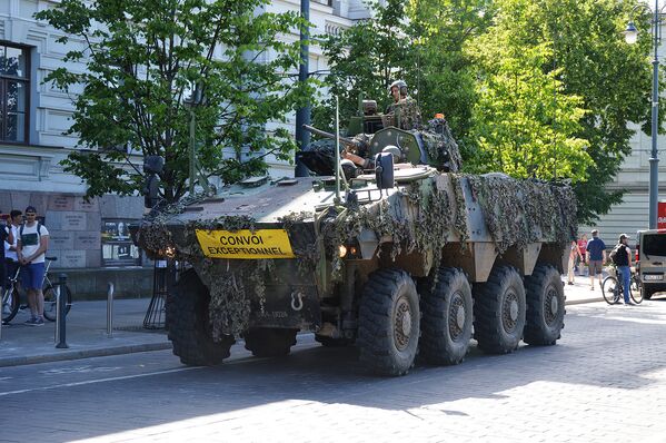 Vilniuje vyko Lietuvos kariuomenės ir NATO sąjungininkų karinės įrangos paroda. - Sputnik Lietuva