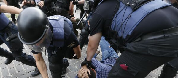 Susirėmimai Kijeve Lygybės maršo metu Susirėmimai Kijeve Lygybės maršo metu - Sputnik Lietuva