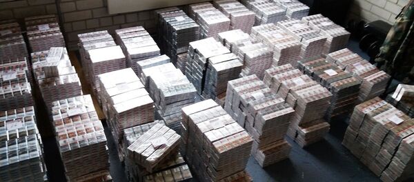 cigarečių kontrabanda cigarečių kontrabanda - Sputnik Lietuva