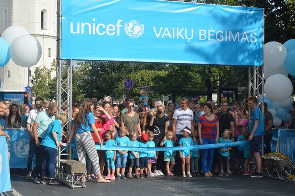 Каждый ребенок имеет значение: детский забег ЮНИСЕФ в Вильнюсе - Sputnik Литва