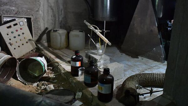 Химлаборатория боевиков в сирийском городе Дума, архивное фото - Sputnik Литва