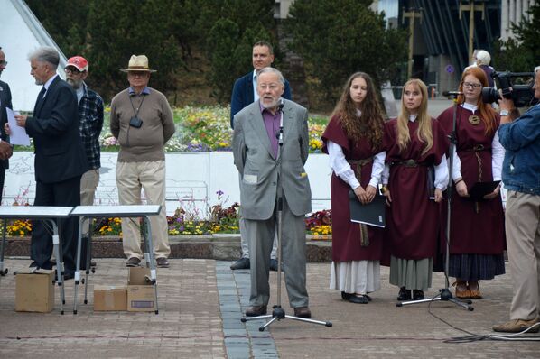 Акция поминовения жертв июньского сопротивления 1941 года в Вильнюсе - Sputnik Литва
