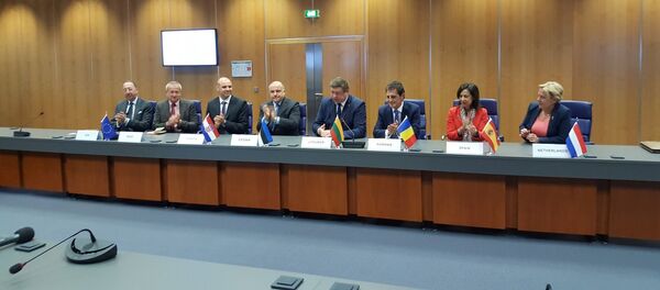 Подписание соглашения о создании киберсил быстрого реагирования в ЕС - Sputnik Литва