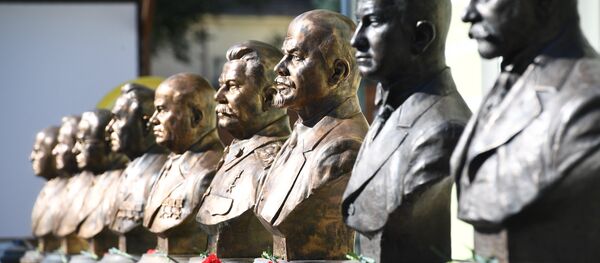 Открытие Аллеи Правителей ХХ века Открытие Аллеи Правителей ХХ века - Sputnik Lietuva