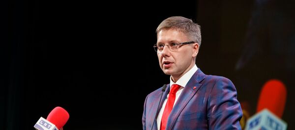 Нил Ушаков на съезде партии Согласие - Sputnik Литва