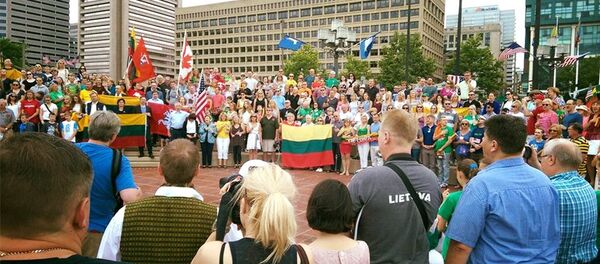 Литовцы празднуют День государства Литвы в Чикаго Литовцы празднуют День государства Литвы в Чикаго - Sputnik Литва