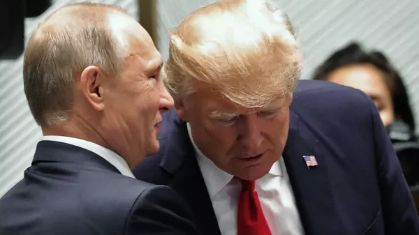 Президент РФ Владимир Путин и президент США Дональд Трамп - Sputnik Lietuva