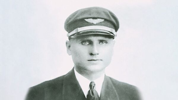 Minimos Dariaus ir Girėno skrydžio per Atlantą 85-osios metinės Minimos Dariaus ir Girėno skrydžio per Atlantą 85-osios metinės - Sputnik Lietuva