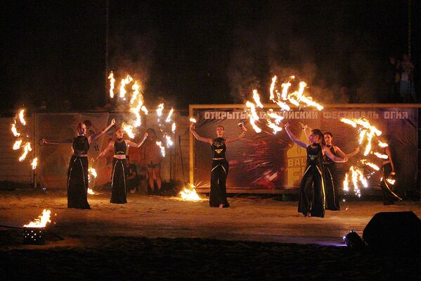 Открытый балтийский фестиваль огня (Baltic Fire Fest) - Sputnik Литва