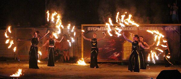 Открытый Балтийский Фестиваль огня (Baltic Fire Fest) Открытый Балтийский Фестиваль огня (Baltic Fire Fest) - Sputnik Литва