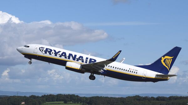 Самолет компании Ryanair, архивное фото - Sputnik Литва