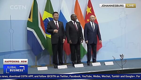 BRICS leaders take family photo as a symbol of goodwill - Sputnik Литва