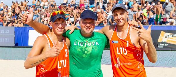 Дуэт бич-волейболистов Патрикас Станкевичюс и Аудрюс Кнашас - Sputnik Литва