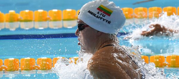 Рута Мейлутите в полуфинале заплыва на 100 метров на Чемпионате Европы 2018 года в Глазго - Sputnik Литва
