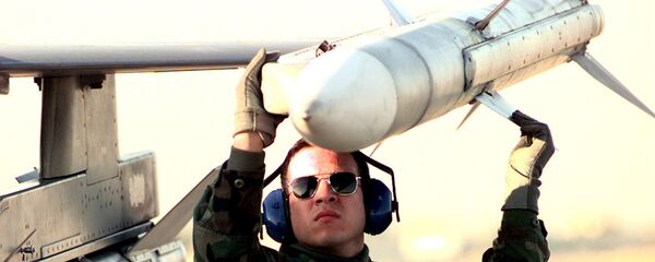Ракета AIM-120 AMRAAM - Sputnik Литва