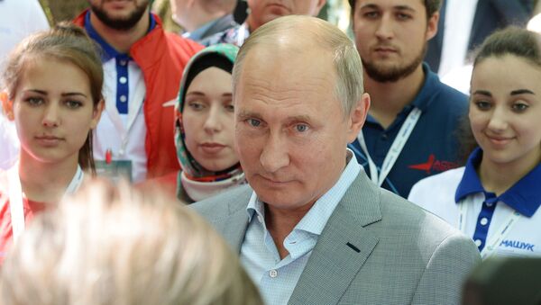 Президент РФ В. Путин посетил молодежный форум Машук-2018 - Sputnik Lietuva