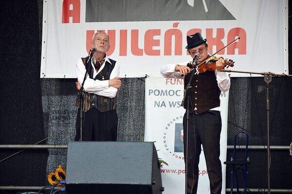 Праздничный концерт, посвященный последнему празднику лета — Жолинесу - Sputnik Литва
