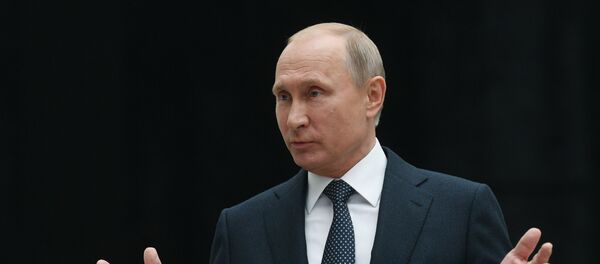 Прямая линия с президентом России Владимиром Путиным, архивное фото - Sputnik Литва