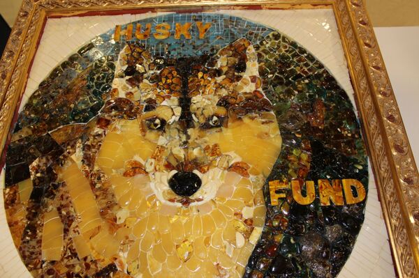 Портрет Хаски из янтаря - Sputnik Литва