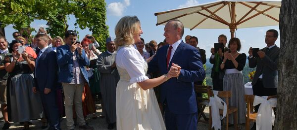 Президент РФ В. Путин посетил Австрию Президент РФ В. Путин посетил Австрию - Sputnik Литва