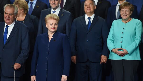 Президент Литвы Даля Грибаускайте на саммите НАТО в Варшаве, Польша - Sputnik Lietuva