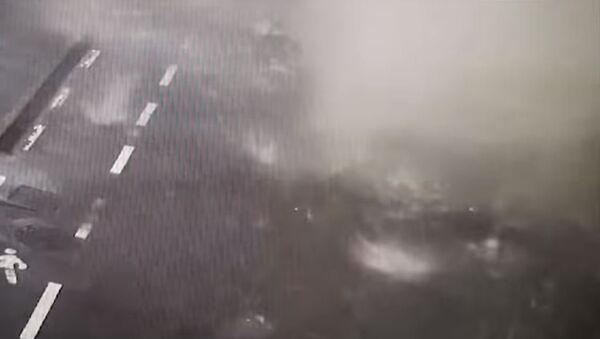 Обрушение моста в Италии попало на городские камеры - Sputnik Lietuva