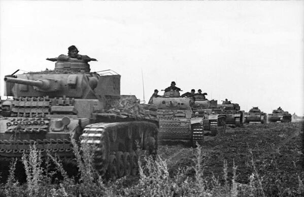 Немецкая танковая колонна, июнь 1943 года - Sputnik Литва
