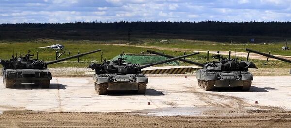 Т-90М Прорыв-3 впервые представлен публике Т-90М Прорыв-3 впервые представлен публике - Sputnik Литва