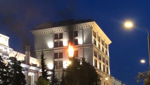 Пожар в Центробанке. Кадры очевидцев - Sputnik Литва