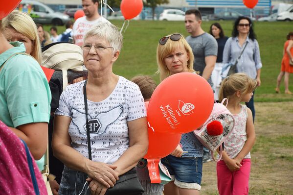 Будь здорово, лето: соцдемы устроили акцию в Вильнюсе - Sputnik Литва