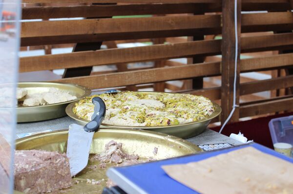 Цепеллины и жемайчю: литовцы приехали на Street Food Weekend в Калининград - Sputnik Литва