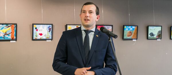 Министр экономики Виргиниюс Синкявичюс, архивное фото Министр экономики Виргиниюс Синкявичюс, архивное фото - Sputnik Литва