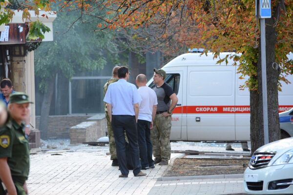 При взрыве в Донецке погибли два человека, включая главу ДНР - Sputnik Литва