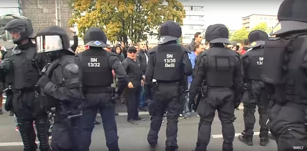 На юго-востоке Германии задержали около 300 участников демонстраций На юго-востоке Германии задержали около 300 участников демонстраций - Sputnik Lietuva