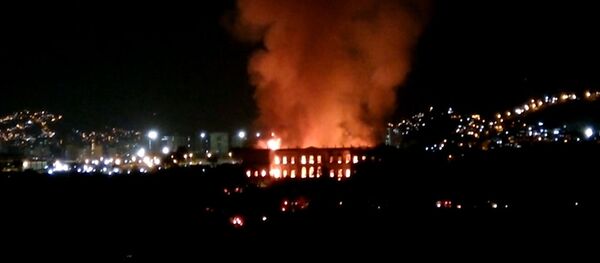 В Рио-де-Жанейро сгорел Национальный музей Бразилии В Рио-де-Жанейро сгорел Национальный музей Бразилии - Sputnik Lietuva