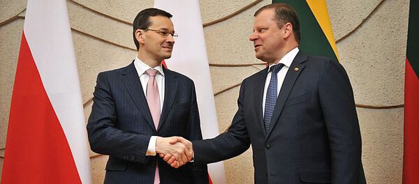Премьер Литвы стал человеком года на международном форуме Крыница в Польше - Sputnik Литва