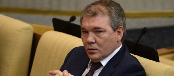 Председатель комитета ГД по делам Содружества Независимых Государств, евразийской интеграции и связям с соотечественниками Леонид Калашников, архивное фото - Sputnik Литва