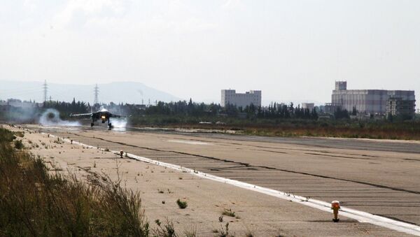 Российская боевая авиация на авиабазе Хмеймим в Сирии - Sputnik Литва