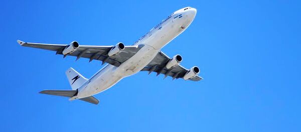 Рейс из Испании не смог сесть в Петербурге из-за гибели пассажира Рейс из Испании не смог сесть в Петербурге из-за гибели пассажира - Sputnik Lietuva