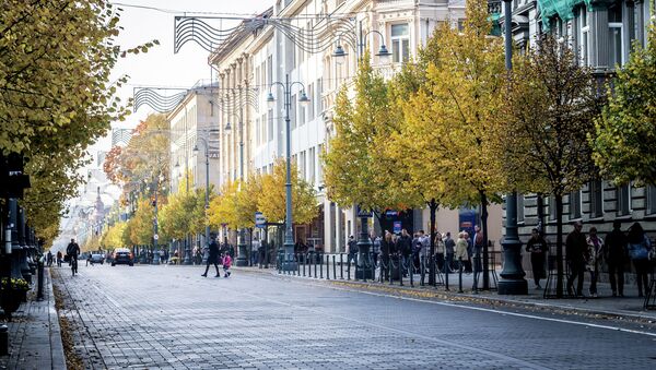 Осенний Вильнюс, улица, народ - Sputnik Литва
