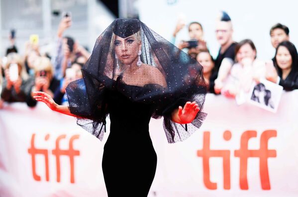 Американская певица Леди Гага на Международном кинофестивале в Торонто, Канада - Sputnik Литва